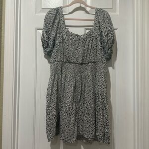 Cream and black dress - Old Navy - XL